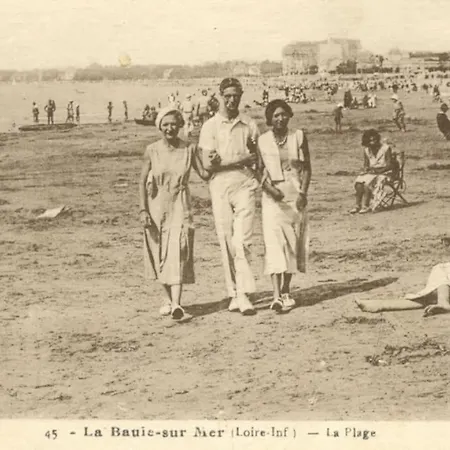 Les Pieds Dans Le Sable