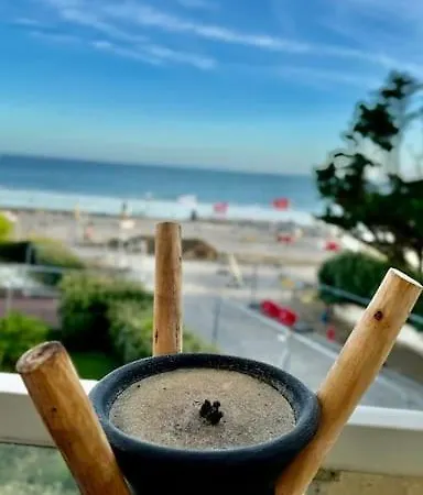 Les Pieds Dans Le Sable Apartment